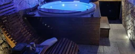 DIVINO : 1 notte in Suite con spa privata + vinoterapia + bottiglia di vino